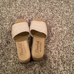 Blowfish Women's Tan Slide Sandals
